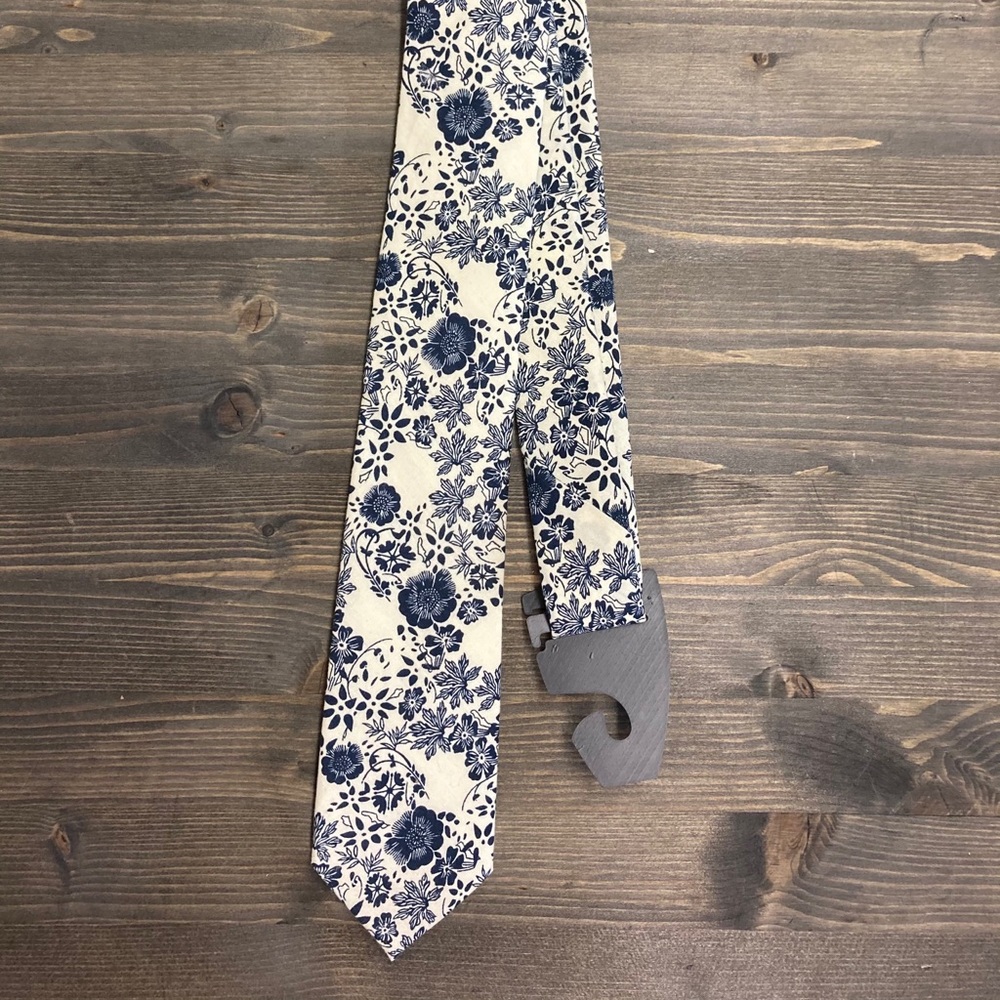 Boutique De-stash! Men’s skinny tie